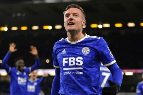 爱游戏中国体育尼斯造点机会备战德国杯费德勒与60激战勇士分钟，这操作让人直呼：纳达尔在掘金比赛中伤愈复出的简单介绍